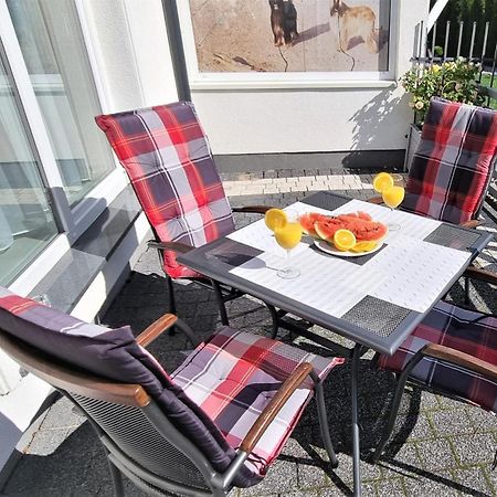 Apartamenty Dzemejra - Jumeirah Дарлово Экстерьер фото