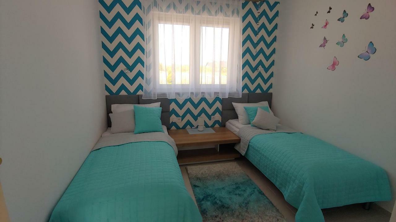 Apartamenty Dzemejra - Jumeirah Дарлово Экстерьер фото